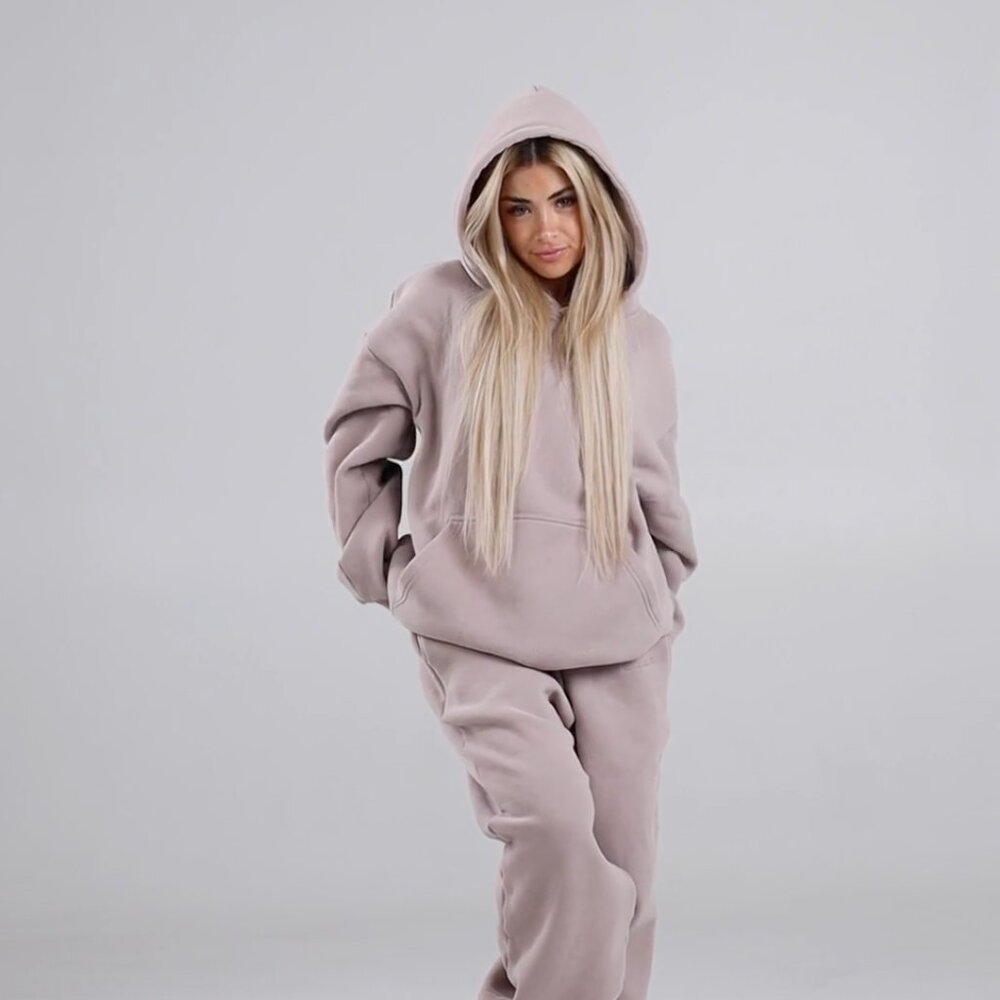 Comfrt Signature Hoodie (S) & Signature Sweatpants (M) Set in Bark